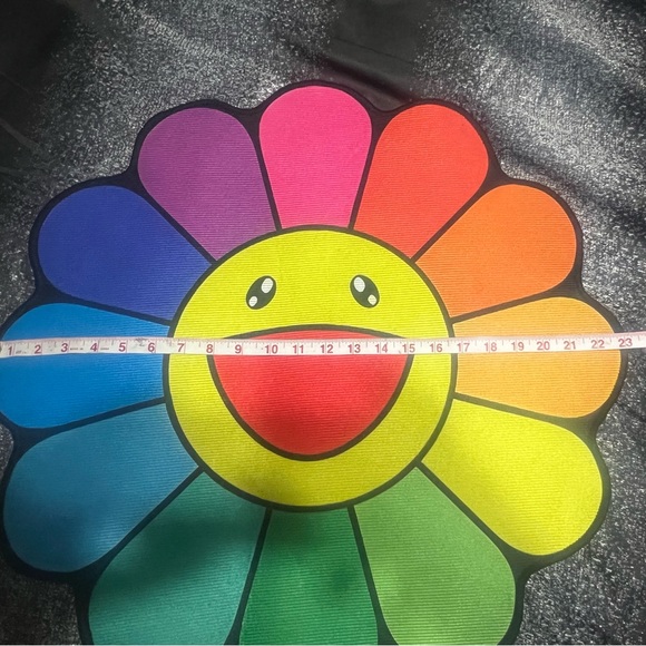 Flower Rug - Picture 3 of 3